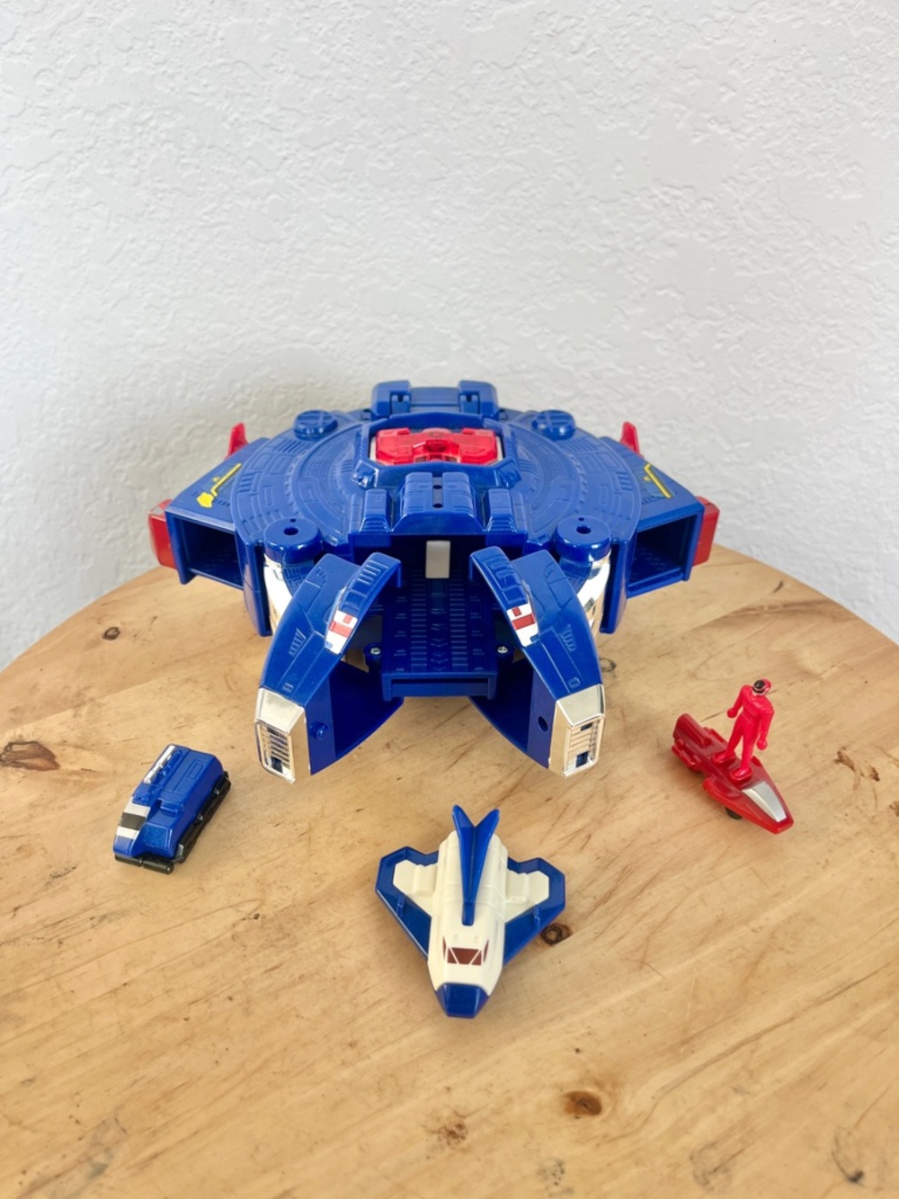 Power Rangers In Space Astro ship Playset Bandai 1997